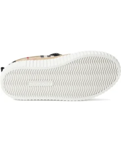 Burberry Kids Andrew (Toddler/Little Kid) | Sneakers & Athletic Shoes 8 Burberry Kids Andrew (Toddler/Little Kid) | Sneakers & Athletic Shoes -Fashion For Every 618eOYi0ozL. AC SR736920