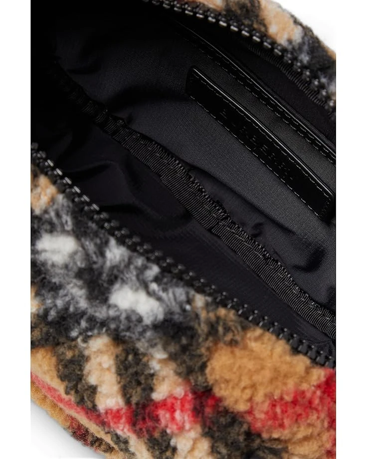 Burberry Kids Bum Bag (Big Kid) | Lumbar Packs 3 Burberry Kids Bum Bag (Big Kid) | Lumbar Packs - Image 3